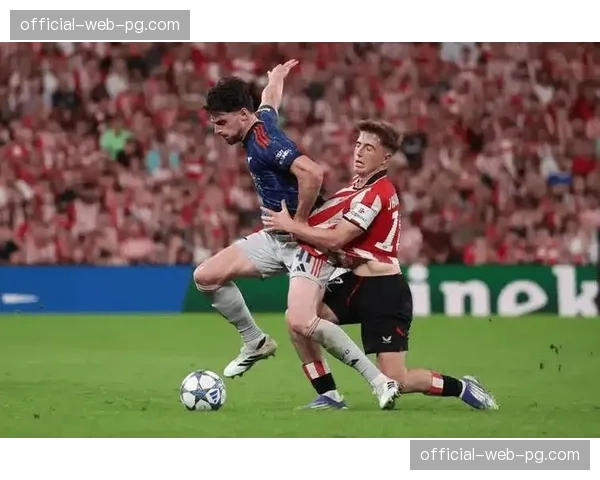 卡拉巴赫年轻中卫争顶成功率仅58% 高空防守短板暴露无遗