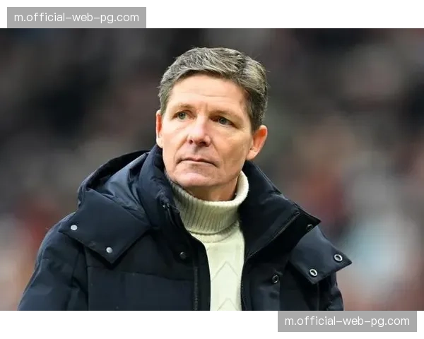 格拉斯纳换人调整时机选择 比赛末段试图通过替补改变局势